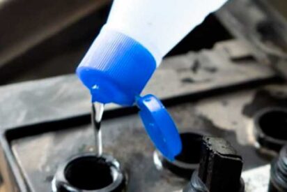 Batería líquida barata reta el dominio del litio en energía solar doméstica