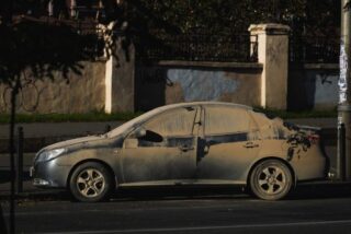 Coche parado mucho tiempo y sucio (1)