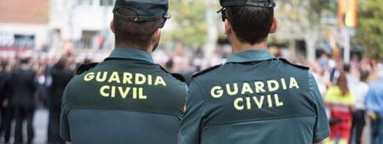 Pareja de la Guardia Civil