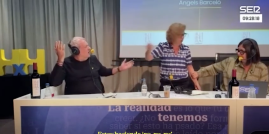 Una tertuliana de la SER se larga directo cuando el 'gallina' Aroca se pone a cacarear